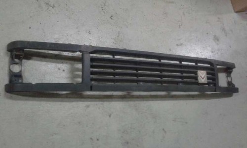Grille gauche capot - grille,