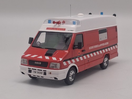 Alerte véhicule de pompiers - -,