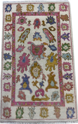 Tapis traditionnel vintage