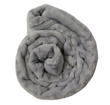 Grand Couverture En Fourrure