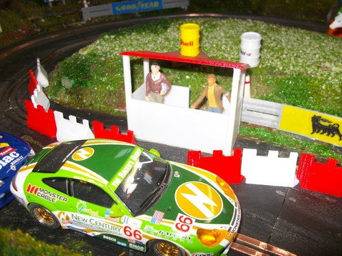 Compatible scalextric - compatible,