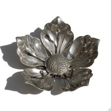 Cendrier de table vintage fleur de Lotus / 5 pétales amovibles en laiton