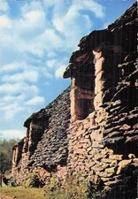 24 MARQUAY VIEUX VILLAGE DE PIERRES PLATES