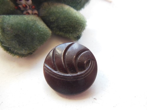 Bouton ancien métal peint - bouton,