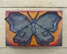 ancien tampon encreur en bois : papillon