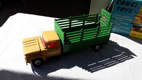 Corgi 484 dodge kew fargo - corgi,
