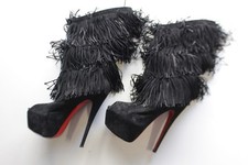 CHRISTIAN LOUBOUTIN Bottines à franges veau velours noir T 38.5 (33283)
