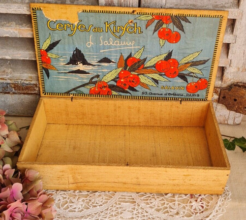 Ancienne boite publicitaire - boite,