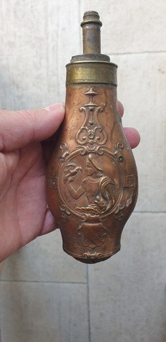 Poire poudre ancienne en - poudre,