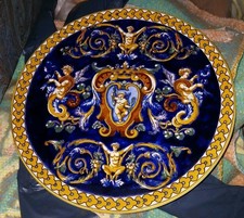 Plat en Faïence de Gien Décor Renaissance Diam 25,5 cm