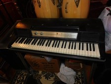 Vintage Wurlitzer 200A