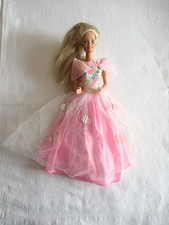 BARBIE en ROBE LONGUE avec