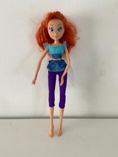 Poupée Winx Club – Bloom – Rainbow – 27 cm