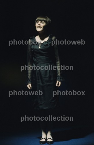 Mireille mathieu exclusive - mathieu,