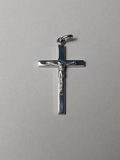 Pendentif Croix religieuse /
