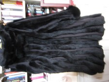 2 PELISSES RÉVERSIBLES:1MARMOTTES SCANDINAVES ÉLEVAGE-1 RENARD NOIR