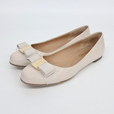 Ferragamo Ballerines en vernis