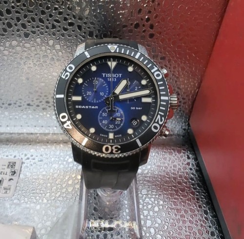 Montre chronographe quartz - à,