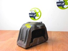 Support moteur droit