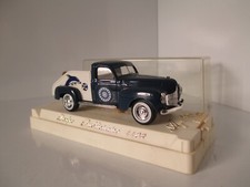 SOLIDO FRANCE 4423 DODGE PUBLICITAIRE dauphin TBE EN BOITE  MINIATURE 1/43