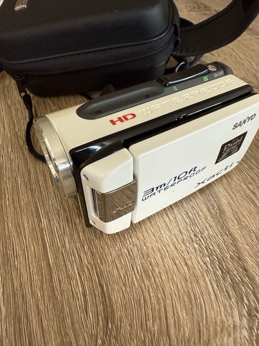Caméscope sanyo sans chargeur - caméscope,