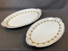 Lot de 2 anciens plats oval de service de table en porcelaine de Limoges vintage