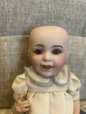 TRÈS BELLE  PETITE POUPÉE ANCIENNE BÉBÉ SFBJ 236