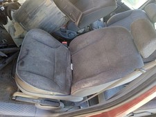 8904Q8 SIÈGE AVANT GAUCHE /