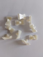 Lot 16 Agrafes 204 Blanche 304