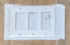 Leviton 80411-W 3-Gang Decora/GFCI Device Decora Wallplate, Standard Size