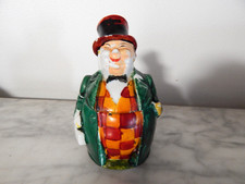 ANCIEN MOUTARDIER en PORCELAINE Représentant le Père LUSTUCRU