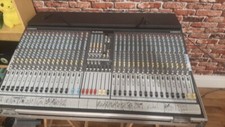 Allen & Heath gl2400-432 in flight case with stage box