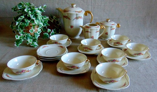Service cafe tasses 11 - service, a