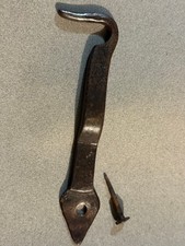 Ancien crochet en fer forgé