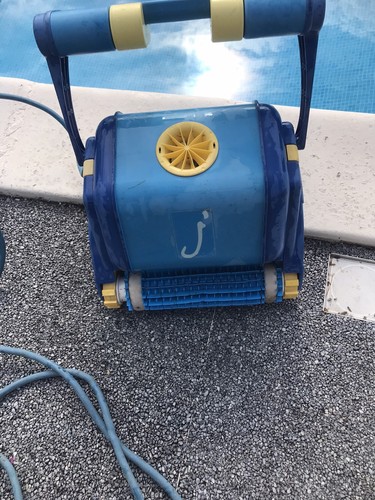 Robot piscine desjoyaux - de,