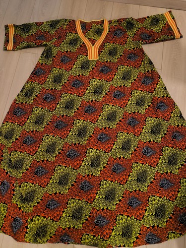 Robe longue cousue - , main