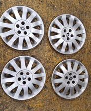 4 enjoliveurs Renault Velsatis 17 pouces