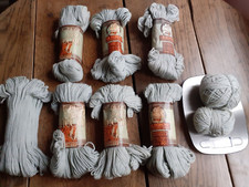 Lot de 7 écheveaux + 2 boules