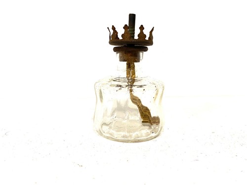 Ancienne lampe pétrole - ancienne,