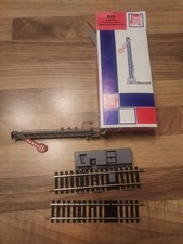 JOUEF ( 9315 ) SIGNAL SEMAPHORE FONCTIONNEL AVEC RAIL DE COUPURE   HO