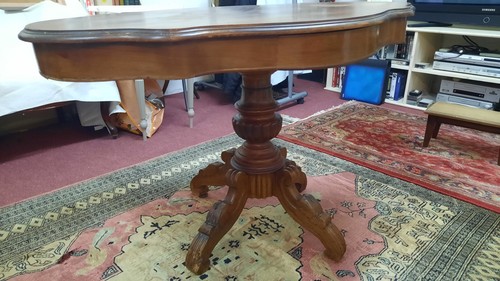 Petite table violon style - table,