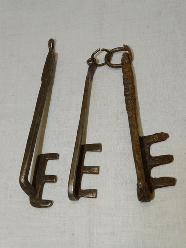 Belles anciennes cles - -3,