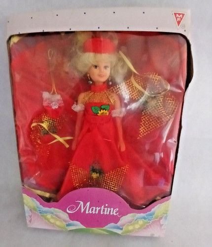 Jolie poupée mannequin