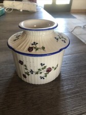 Ancien Beurrier À Eau