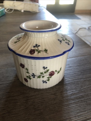 Ancien beurrier eau - ancien, À