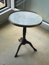 Guéridon ovale tripode style