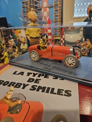 Grande voiture tintin - grande, 1