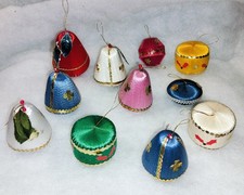 anciennes décos de sapin de Noël vintage fils de soie cloches tambours  lot ZM15