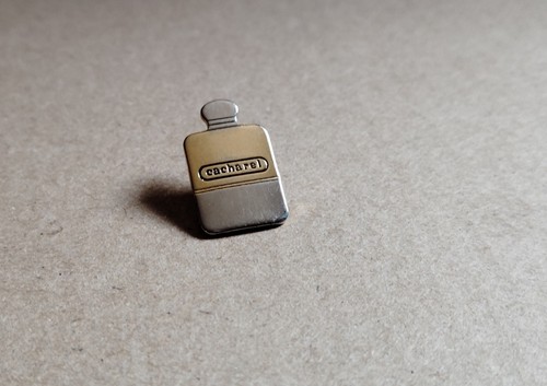 Pin bouteille parfum - pin's, de