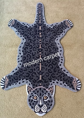 Tapis léopard 3x5 pieds fait
